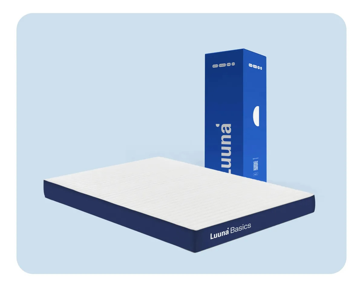 Colchón Luuna Basics 1 Matrimonial en Caja — Superficie del colchón mostrando la textura del pillow top